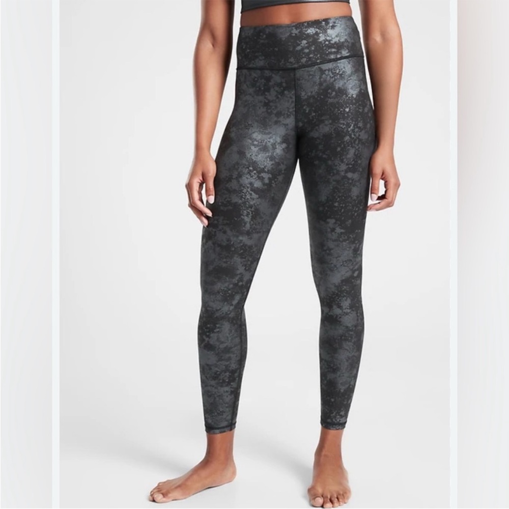 Athleta Elation Misty Lace Tight - Women’s XS